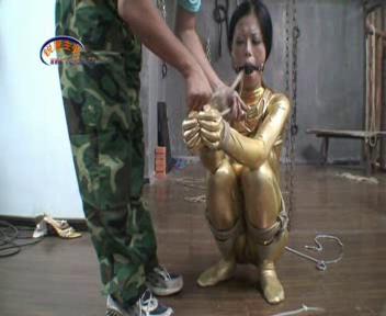 胶衣紧缚悬吊 下[00-00-55][20250423-222430718].jpg