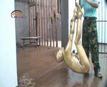 胶衣紧缚悬吊 下[00-49-29][20250423-222451471].jpg