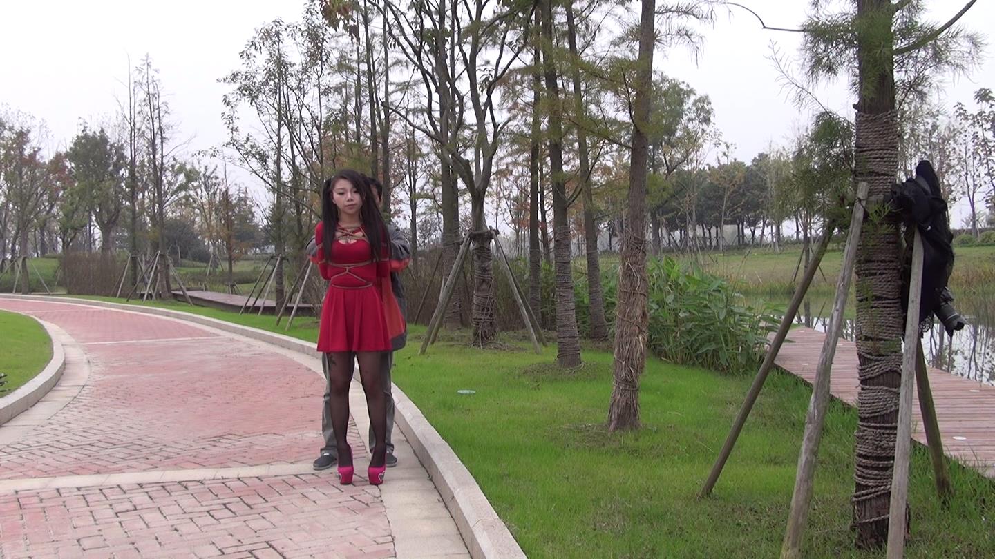 锐度主张 嫣儿 森林公园红裙[00-04-58][20250426-204329163].jpg